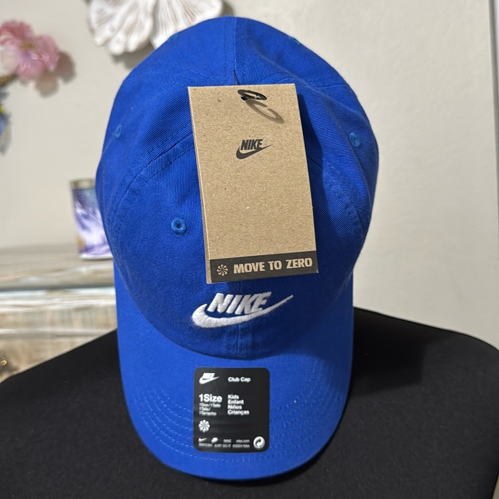 NWT KIDS NIKE HAT ROYAL BLUE